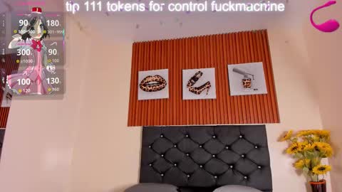Snapshot of cristale69 chatting on 8, 10, 2025 cristale69 online show from 8, 10, 2025