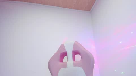 Snapshot of cristall_sweett0 chatting on 30, 6, 2026 sofia online show from 30, 6, 2026