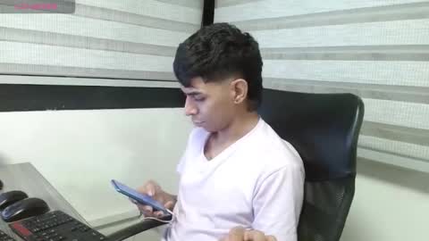 Snapshot of cristhian_slytherin chatting on 23, 9, 2025 cristhian online show from 23, 9, 2025