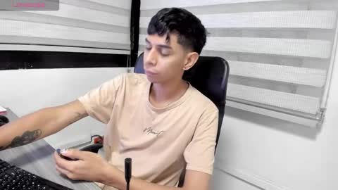 Snapshot of cristhian_slytherin chatting on 25, 9, 2025 cristhian online show from 25, 9, 2025