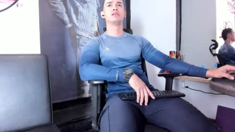 Snapshot of cristhian_wolf1 chatting on 19, 7, 2026 CRIS online show from 19, 7, 2026