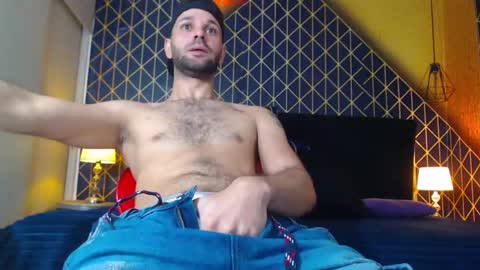 cristian hot9 online show from 7, 2, 2025