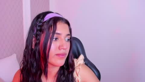 Snapshot of cristin_collins chatting on 27, 4, 2026 C R I S T I N online show from 27, 4, 2026