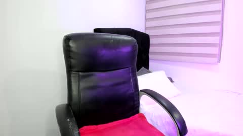 Snapshot of cristinalaurent2 chatting on 24, 12, 2024 Cristina Laurent online show from 24, 12, 2024