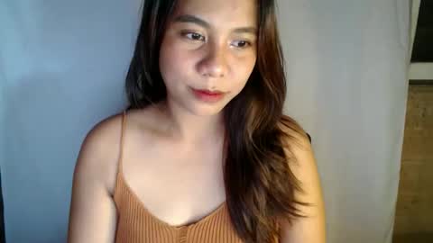 Snapshot of cristinavalerie chatting on 3, 3, 2026 Cristina Valerie online show from 3, 3, 2026