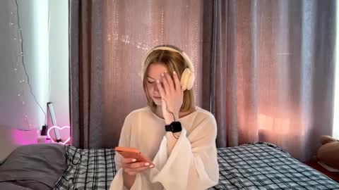Snapshot of cristinekondo chatting on 4, 4, 2026 Marry online show from 4, 4, 2026