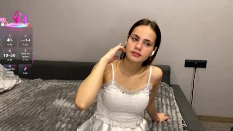 Snapshot of cristinevaissiere chatting on 20, 9, 2025 Anne online show from 20, 9, 2025