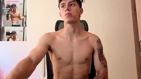 cristopher23  online show from 8, 11, 2025