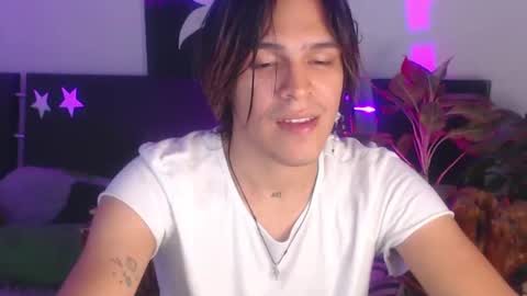 Snapshot of cristopher_069 chatting on 23, 12, 2024 Cristopher online show from 23, 12, 2024