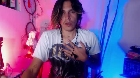 Snapshot of cristopher_069 chatting on 31, 1, 2025 Cristopher online show from 31, 1, 2025