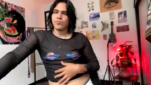 Snapshot of cristopher_069 chatting on 15, 4, 2026 Cristopher online show from 15, 4, 2026