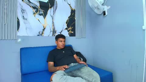 Snapshot of cristopher_collins2 chatting on 1, 5, 2026 cristopher_collins2 online show from 1, 5, 2026