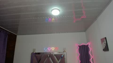 Snapshot of cristy_tay chatting on 4, 4, 2026 cristy_tay online show from 4, 4, 2026