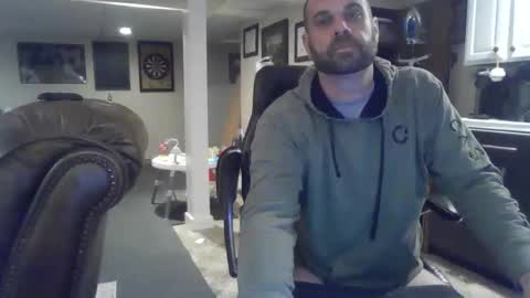 Snapshot of crm400 chatting on 28, 9, 2025 billybasement online show from 28, 9, 2025