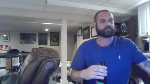 Snapshot of crm400 chatting on 2, 11, 2025 billybasement online show from 2, 11, 2025