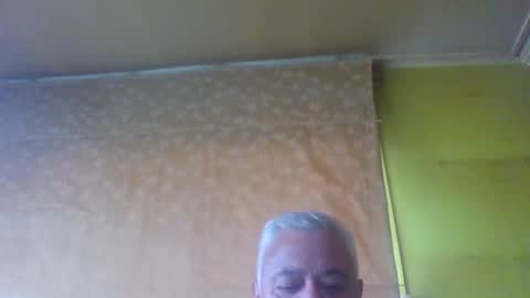 Snapshot of crmperez chatting on 4, 2, 2025 crmperez online show from 4, 2, 2025