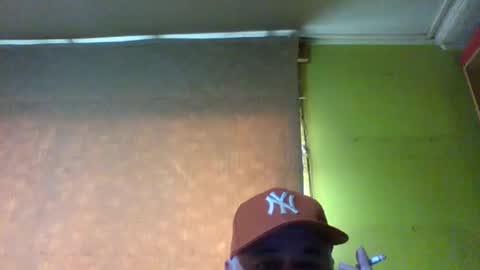 Snapshot of crmperez chatting on 12, 10, 2025 crmperez online show from 12, 10, 2025