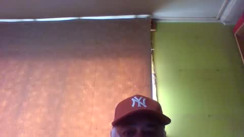 Snapshot of crmperez chatting on 22, 12, 2025 crmperez online show from 22, 12, 2025