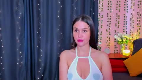 Snapshot of cross_the_line chatting on 19, 5, 2026 xx Amina xx online show from 19, 5, 2026