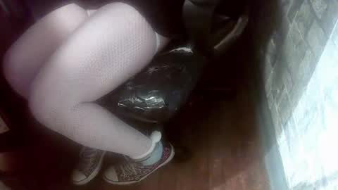 Snapshot of crossdresser_krystal chatting on 9, 12, 2024 crossdresser krystal online show from 9, 12, 2024