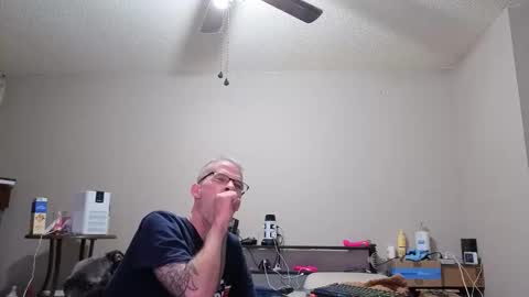 Snapshot of crownandkat chatting on 12, 2, 2026 Crownandkat online show from 12, 2, 2026