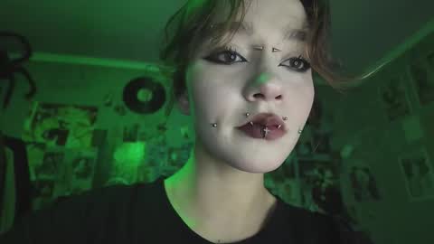 Snapshot of cruella_mira chatting on 10, 11, 2025 cruella_mira online show from 10, 11, 2025