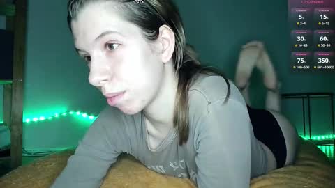 Snapshot of cruellagoth chatting on 19, 11, 2025 Cruella online show from 19, 11, 2025