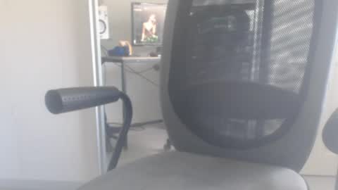 Snapshot of cryokore3 chatting on 22, 4, 2026 Cryokore online show from 22, 4, 2026