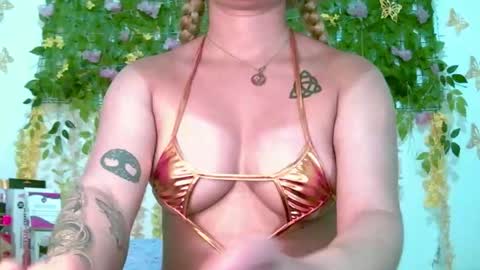 crysrus online show from 7, 6, 2026