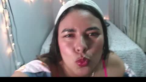 Snapshot of crystal_1991 chatting on 4, 12, 2025 CRYSTAL 1991 online show from 4, 12, 2025