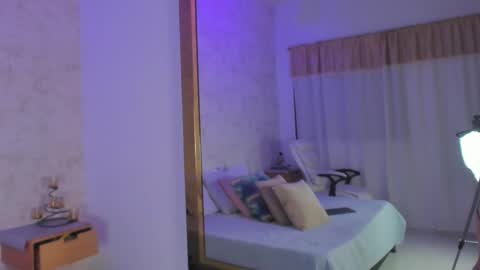 Snapshot of crystal_bubble chatting on 30, 3, 2026 crystal_bubble online show from 30, 3, 2026