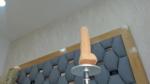 crystal_sm online show from 10, 4, 2026