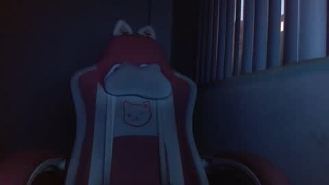 Crystal Blaze online show from 9, 9, 2025