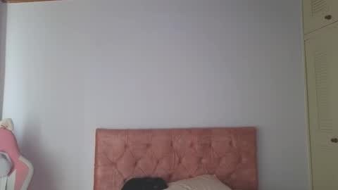 Crystal Blaze online show from 13, 10, 2025