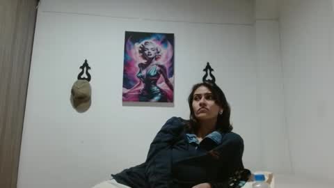 Snapshot of crystal_starx chatting on 21, 4, 2026 Crystal Blaze online show from 21, 4, 2026