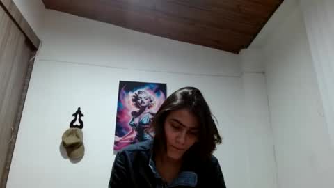 Snapshot of crystal_starx chatting on 27, 5, 2026 Crystal Blaze online show from 27, 5, 2026