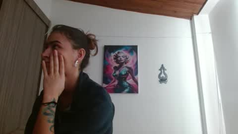 Snapshot of crystal_starx chatting on 30, 5, 2026 Crystal Blaze online show from 30, 5, 2026