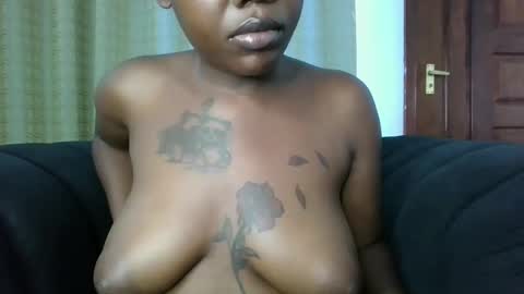 Snapshot of crystal_viv_1 chatting on 22, 2, 2025 crystal_viv_1 online show from 22, 2, 2025