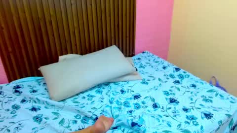 I AM CRYSTAL online show from 15, 1, 2025