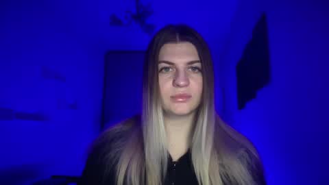 Snapshot of crystalblush01 chatting on 2, 4, 2026 crystalblush01 online show from 2, 4, 2026