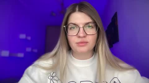 Snapshot of crystalblush01 chatting on 24, 4, 2026 crystalblush01 online show from 24, 4, 2026