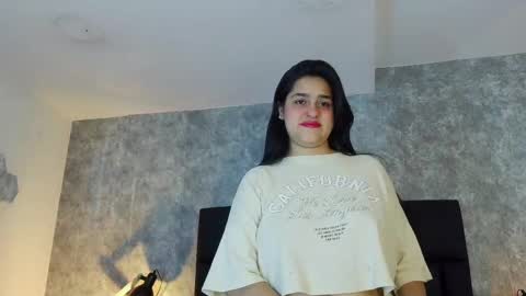 Snapshot of crystalboow chatting on 13, 5, 2026 Crystal online show from 13, 5, 2026