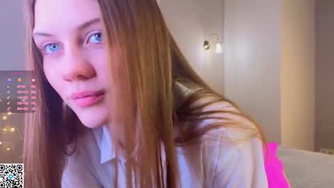 Snapshot of crystaldiva01 chatting on 18, 3, 2026 Diva online show from 18, 3, 2026