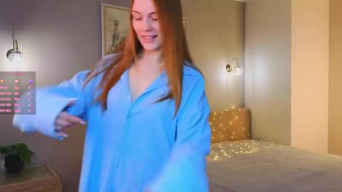 Snapshot of crystaldiva01 chatting on 6, 4, 2026 Diva online show from 6, 4, 2026