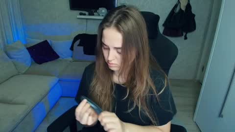 crystalemily online show from 27, 3, 2026