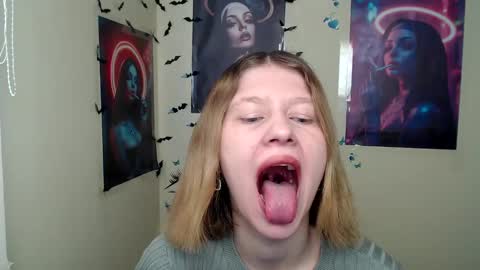 Stella online show from 9, 3, 2025