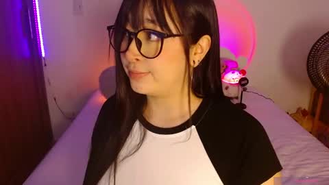 Olivia  online show from 5, 6, 2026