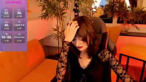 crystallbloom online show from 12, 9, 2025