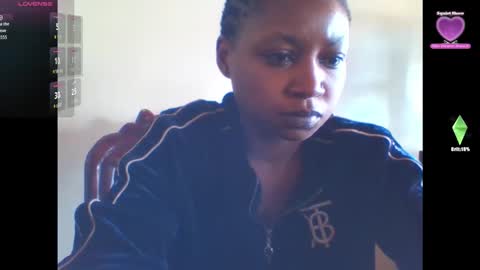 Snapshot of crystallgem chatting on 9, 5, 2026 crystallgem online show from 9, 5, 2026
