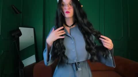 Kitty online show from 5, 2, 2026